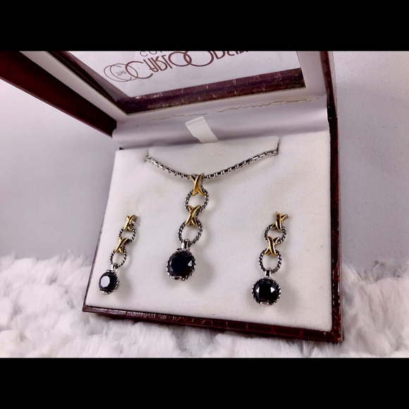 ✅🆕❤️2-tone X’s and O’s cut black crystals - Picture 3 of 7